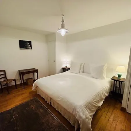 De La Hourdeliere, Au Hourdel Cote Baie, * كايو سور مير