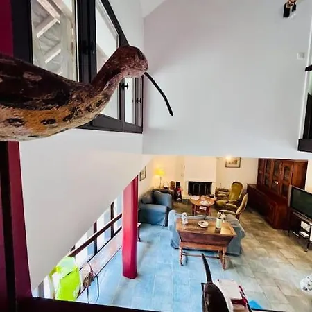 De La Hourdeliere, Au Hourdel Cote Baie,